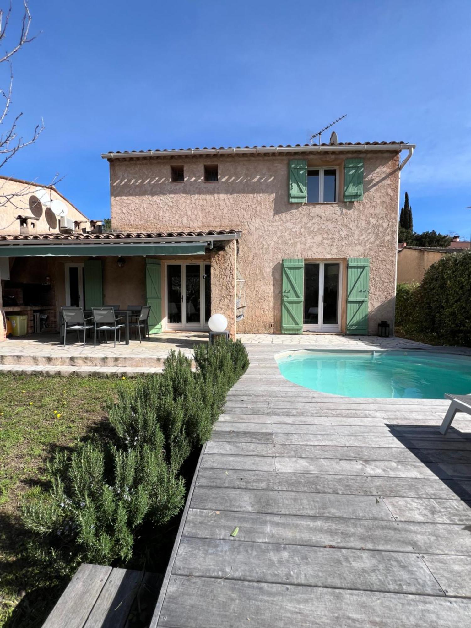 Villa Sur La Cote D'Azur Avec Piscine Ла-Коль-сюр-Лу Экстерьер фото